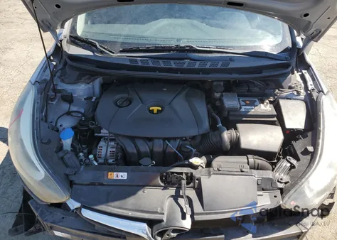 2016 Hyundai Elantra Se z USA, uszkodzony, nr VIN 5NPDH4AE4GH756522